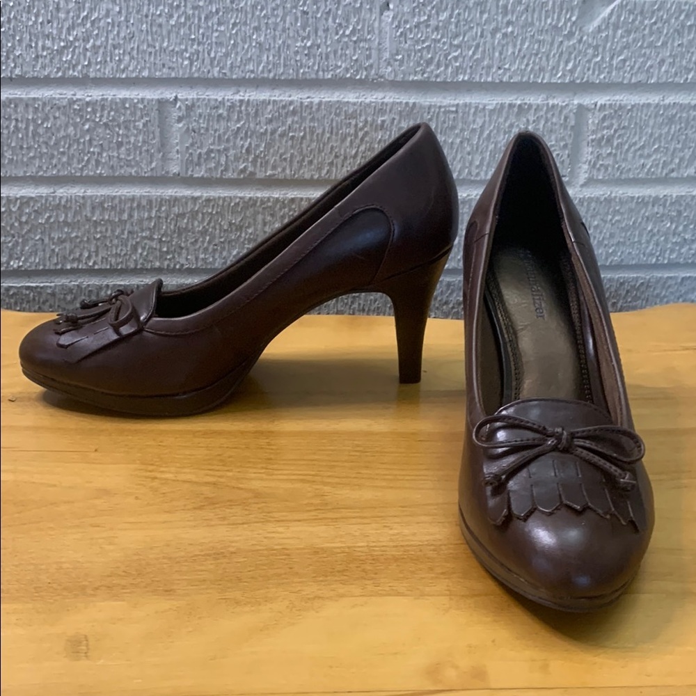 Naturalizer Brown Leather Kiltie Pump Heels